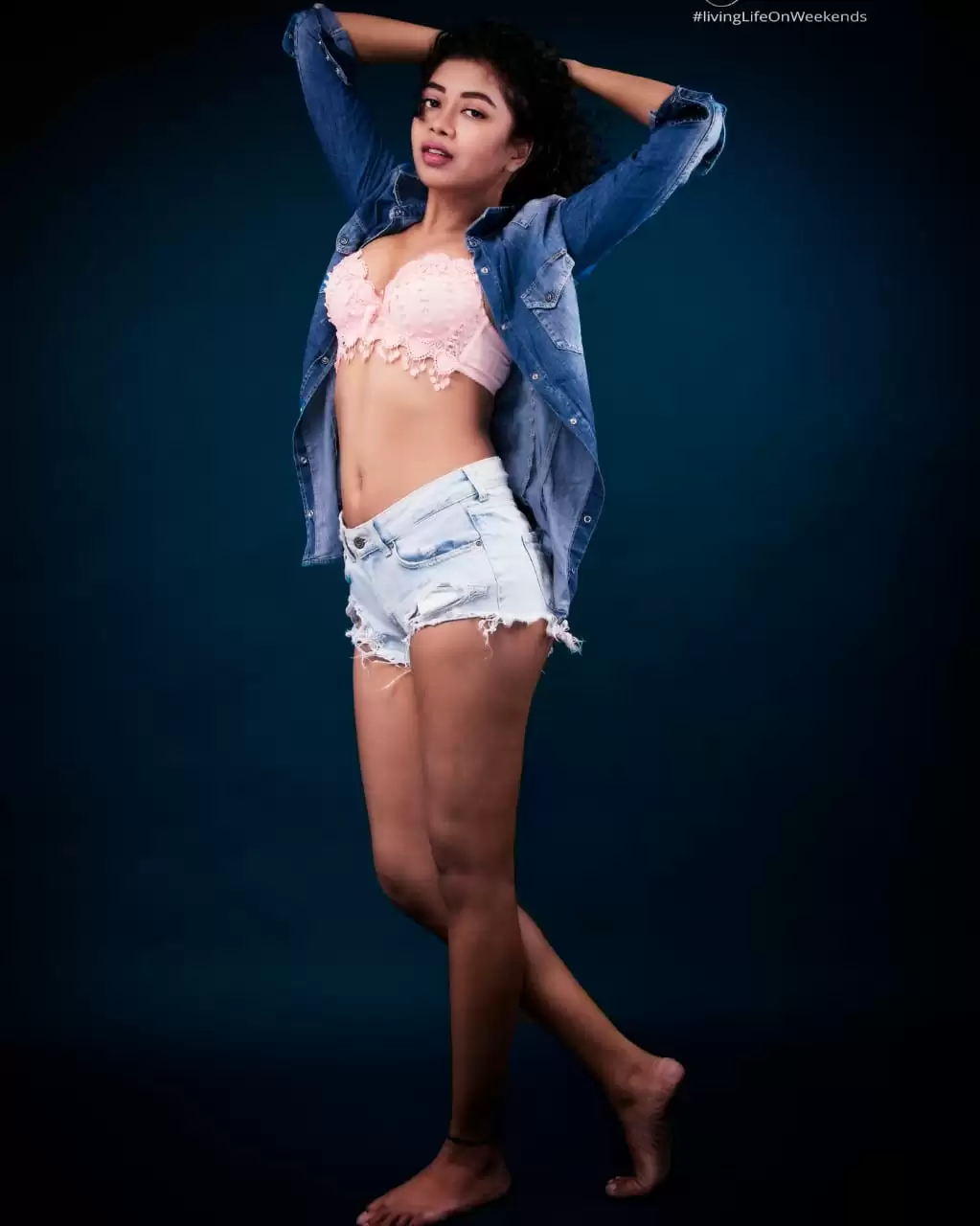 Model Sonali Haldar का कातिलाना लुक आया सामने, अदाएं बना रहीं लोगों को दीवाना