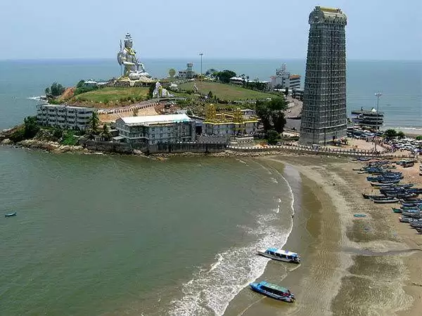 गर्मियों के लिए बेस्ट हैं कर्नाटक के ये बीच, जरूर जाये