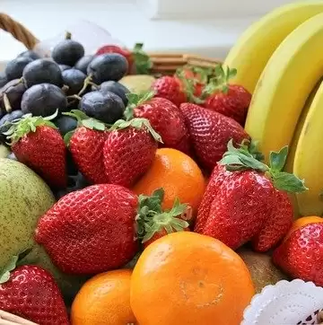 इन 3 फलों के छिलके का फेस पैक से होगी टैनिंग-मुंहासे की समस्या दूर