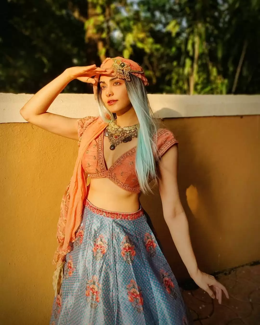 Adah Sharma ने फिर दिखाई अपनी नई अदा, तस्वीर देख लोगों के उड़े होश
