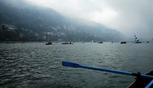 अगर कही घूमने का प्लान बना रहे है, तो इन जगहों पर एक बार जरूर जाएं