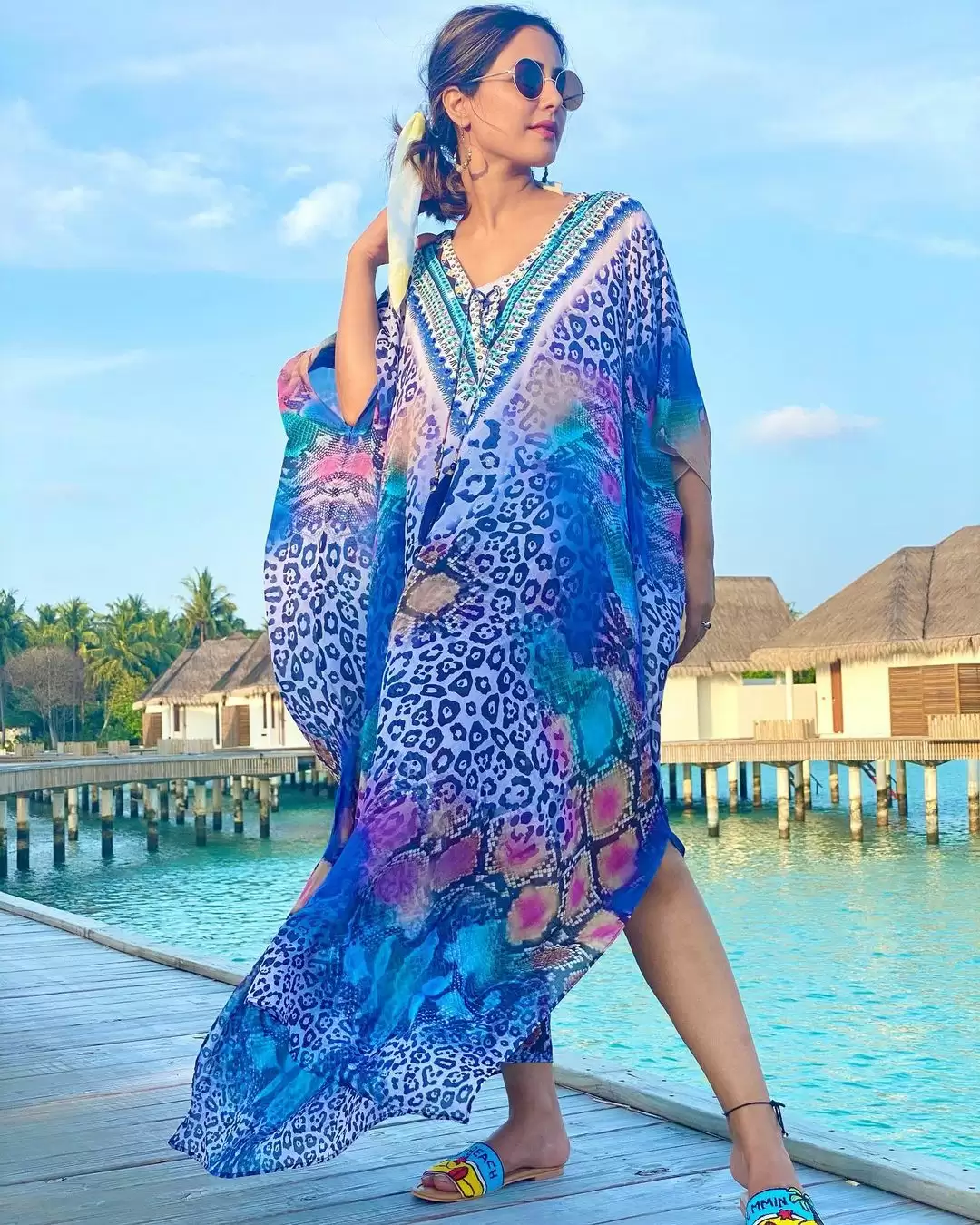 Hina Khan ने शेयर की अपनी वेकेशन की कुछ खूबसूरत तस्वीरें, photos हो रही है वायरल
