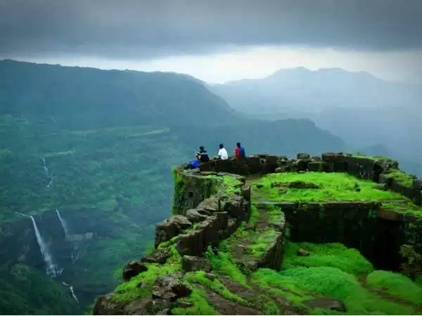 बंजी जम्पिंग के शौकीन हैं, तो आपके लिए ये रहे एडवेंचर डेस्टिनेशन्स
