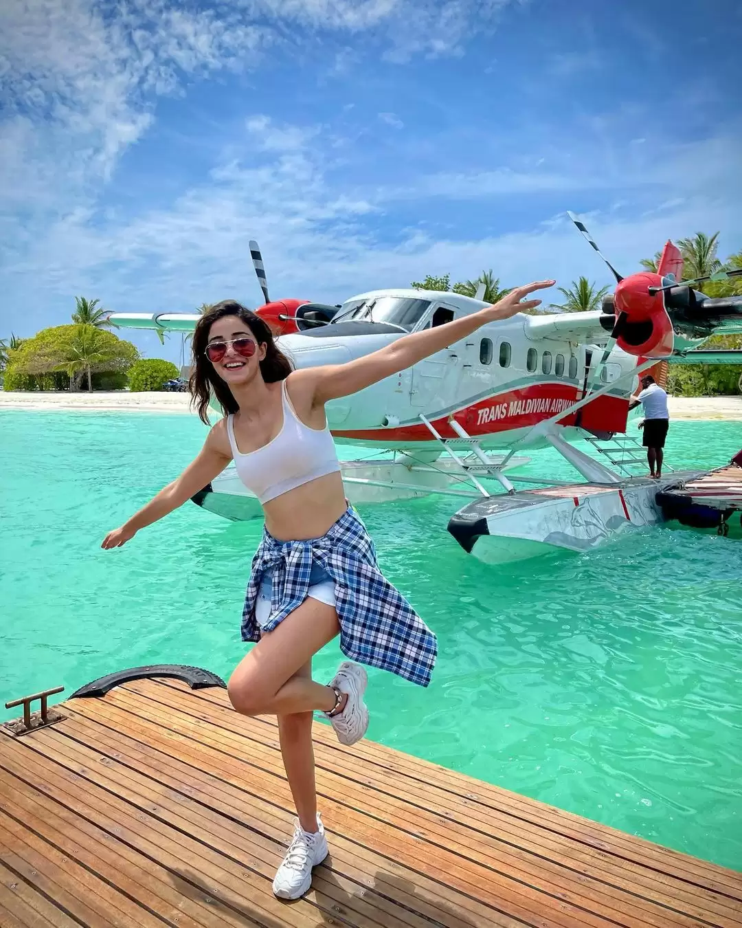 Ananya Panday ने लगया बोल्डनेस का तड़का, देखे तस्वीरें