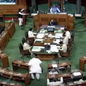 लोकसभा में पास हुआ दिल्ली के LG को ज़्यादा अधिकार देने का विधेयक