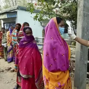 बंगाल, असम में दोपहर 3 बजे तक भारी मतदान, पोलिंग बूथों पर लम्बी कतारें