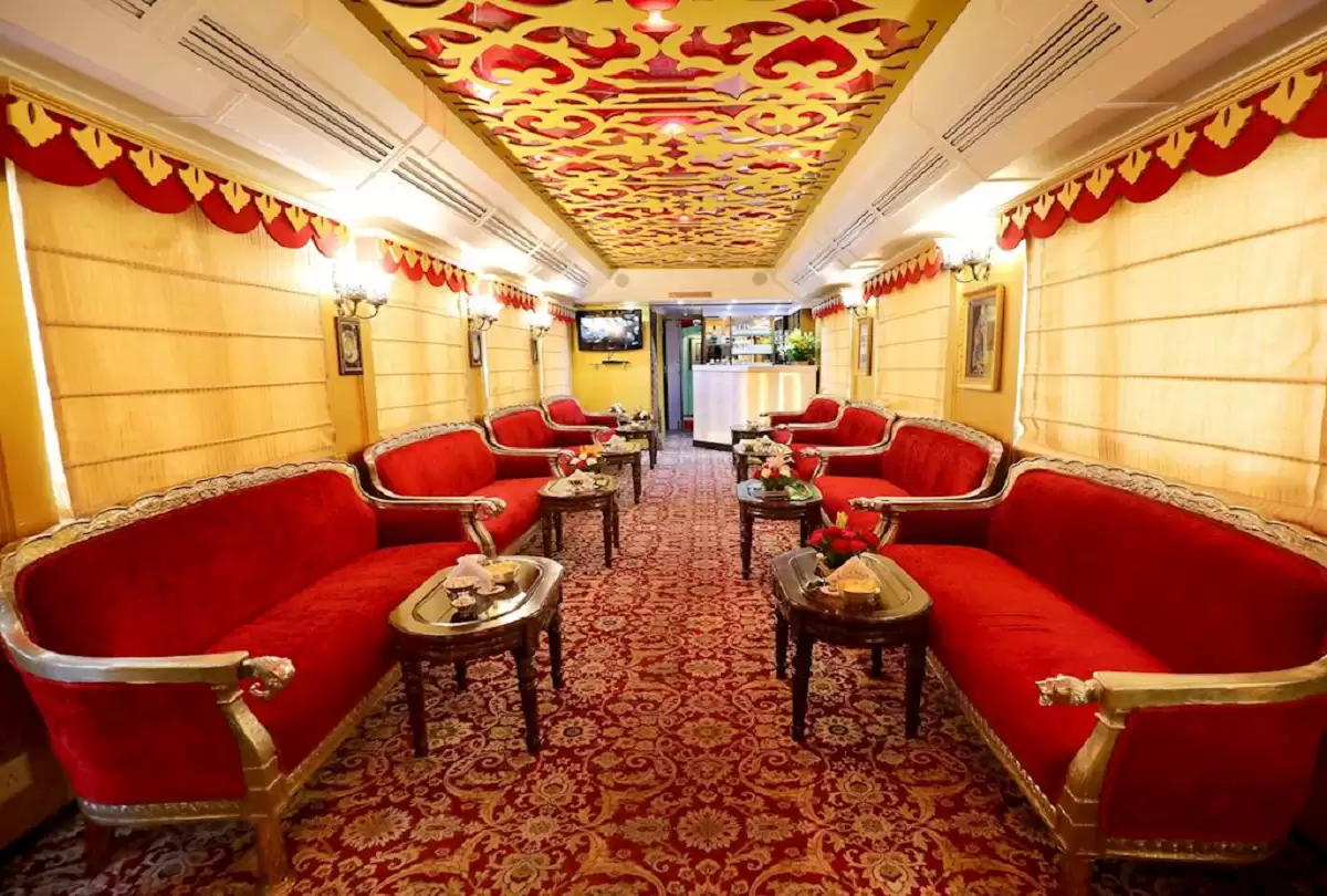 Most Expensive Train Ride: दुनिया की सबसे महंगी ट्रेन, ले राजशाही सफर का लुफ्त!!