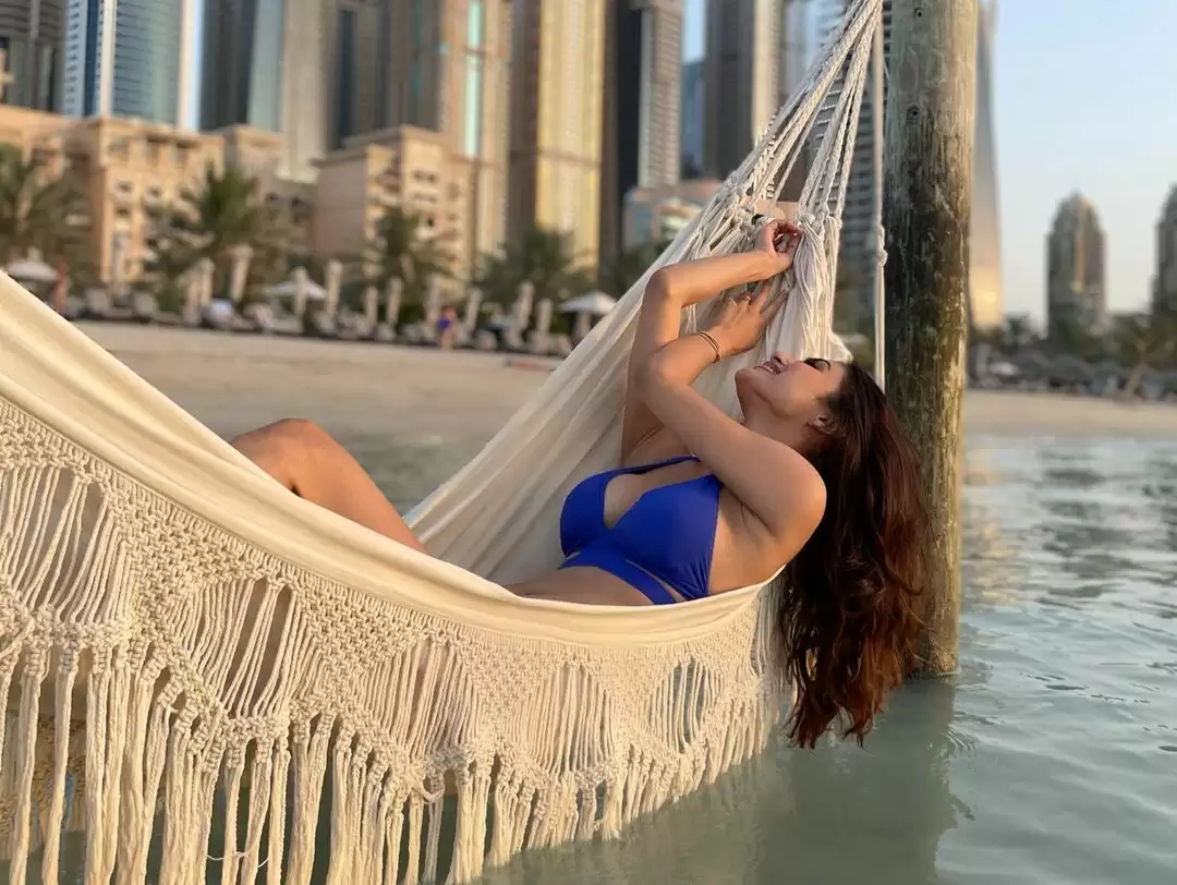 Mouni Roy की ये तस्वीरें उड़ा देगी आपके होश, एक नज़र देखे