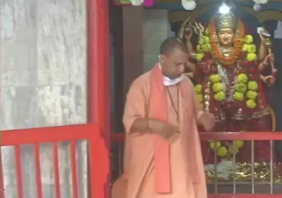 महाकाल से लेकर द्वारकाधीश तक उमड़ी श्रद्धालुओं की भीड़