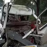 बहराइच सड़क हादसे में वैन सवार छह श्रद्धालुओं की मौत,10 घायल