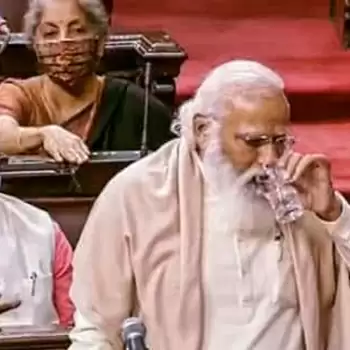 संसद में फिर भावुक हुए प्रधानमंत्री, रुंधे गले से पूरा किया भाषण