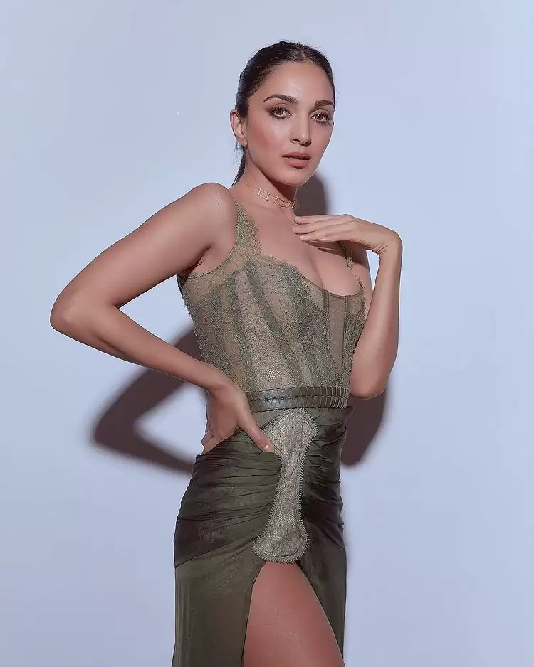  Kiara Advani Pictures
