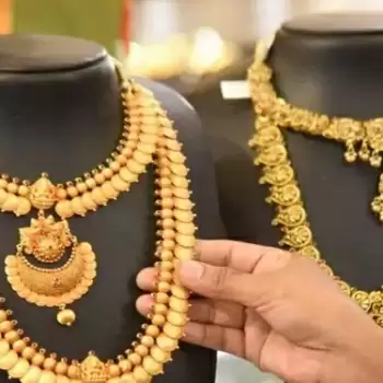 सोने का लुढ़कना जारी, 44 हज़ार से भी नीचे आये दाम