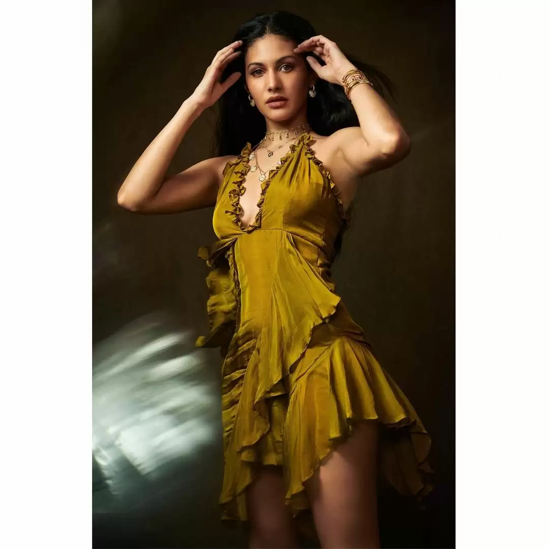 ‘Tandav’ गर्ल Amyra Dastur ने कराया न्यू Photoshoot, यहां देखे तस्वीरें