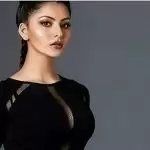ब्लैक ऑउटफिट में रौतेला ने ढाई क़यामत