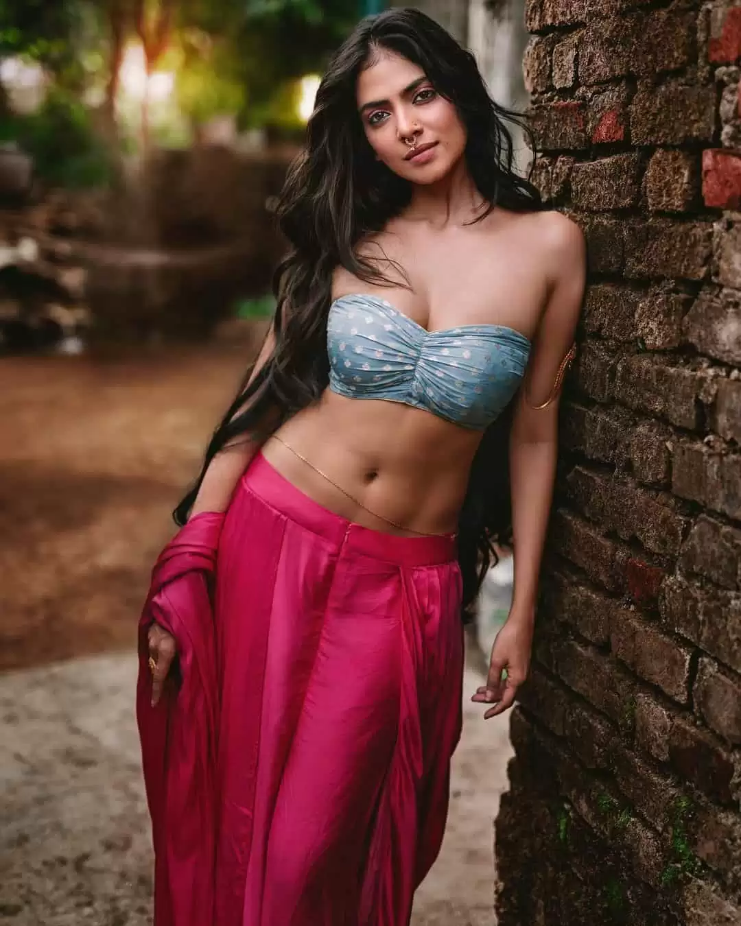 Malavika Mohanan ने शेयर की ये बोल्ड तस्वीरें, तस्वीरें देख उड़ जाएंगे होश