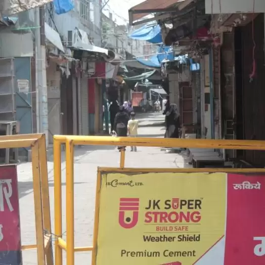 खुलते ही पुलिस ने बंद कराया भगत सिंह मार्केट, व्यापारियों में रोष