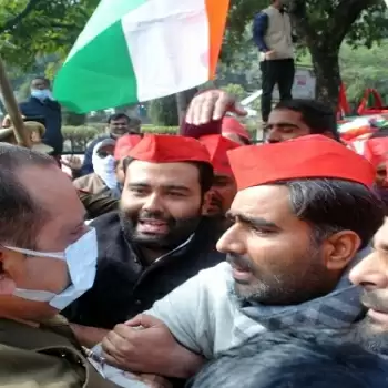 किसान रहे शांत, राजनीतिक दलों में आया उबाल