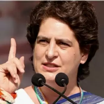 कोरोना संक्रमण के डेटा जनता से साझा करे योगी सरकार: प्रियंका गांधी