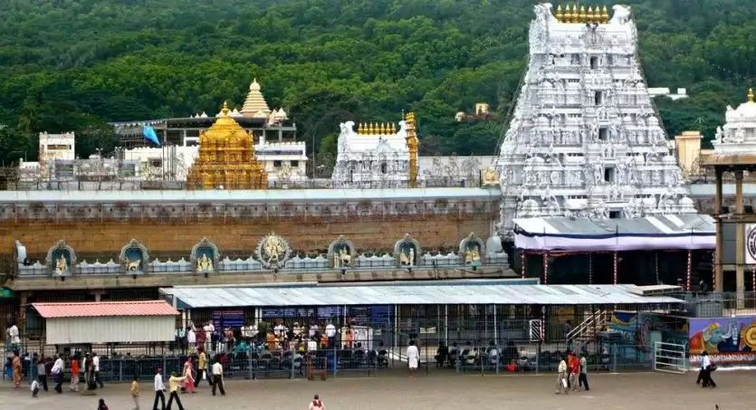 ये है भारत के 5 सबसे अमीर मंदिर