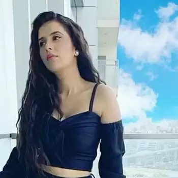 Sushmita Sen की भाभी Charu Asopa दिखाया अपना बिंदास लुक में, यहां देखे तस्वीरें