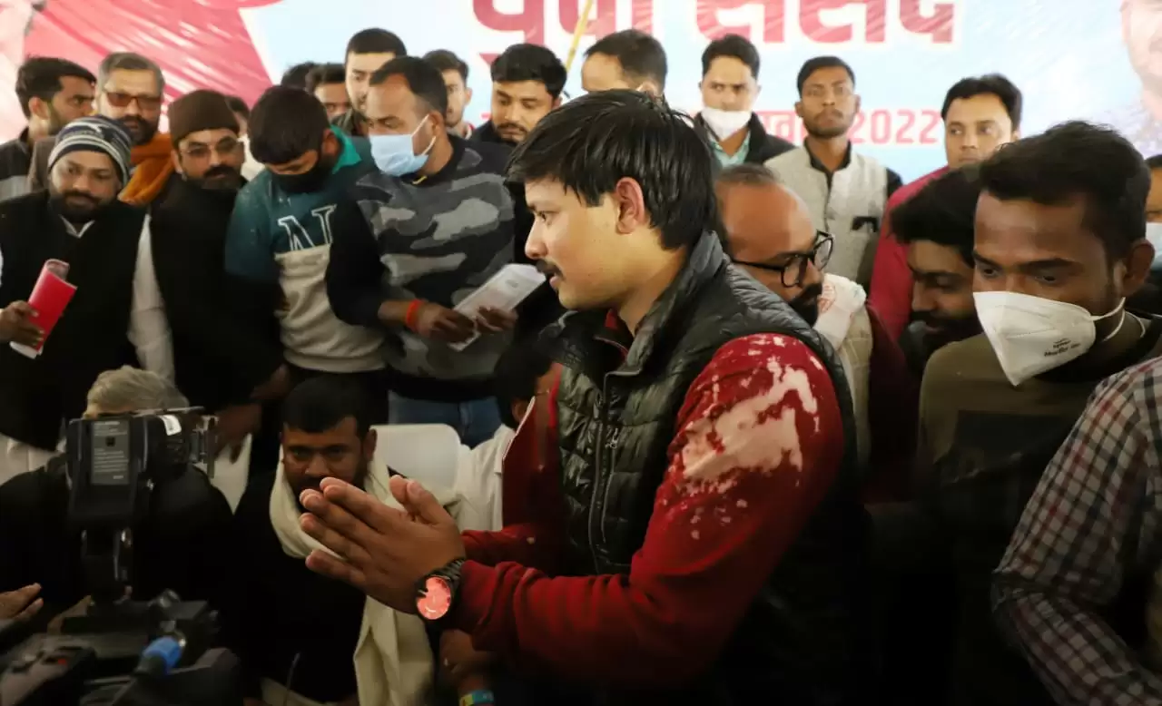 लखनऊ में कन्हैया पर पर फेंका केमिकल! अदब के शहर में उनपर पहले भी हो चुका है हमला