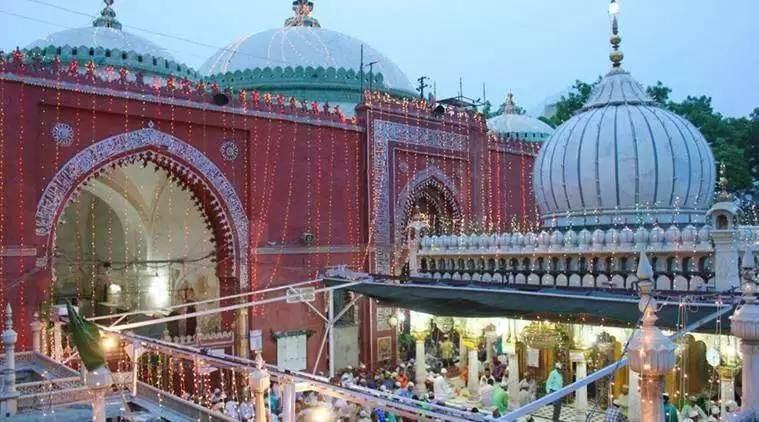 Travel Free In Delhi: फ्री में ले दिल्ली घूमने का मजा!!