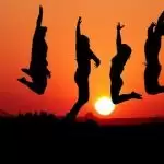 दोस्तों के संग पहली बार टूर पर जा रहे है तो इन जगहों पर जा सकते हैं