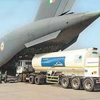 ऑक्सीजन आपूर्ति के लिए सिंगापुर से  मंगाए गए 4 क्रायोजेनिक टैंक