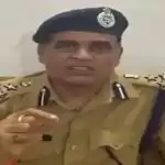 यूपी सरकार का चला चाबुक