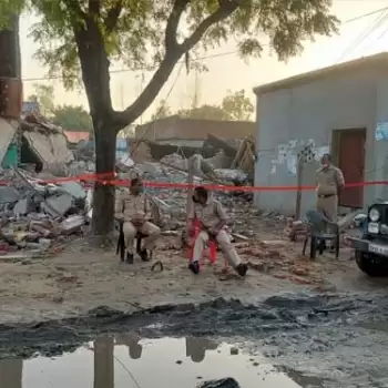 यूपी के गोण्डा ज़िले में सिलेंडर फटने से 8 लोगों की मौत