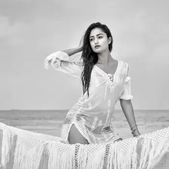 Tridha Choudhury ने ‘आश्रम’ वेब सीरीज में मचाया था धूम , अब खूबसूरत तस्वीरों से मचाया धमाल