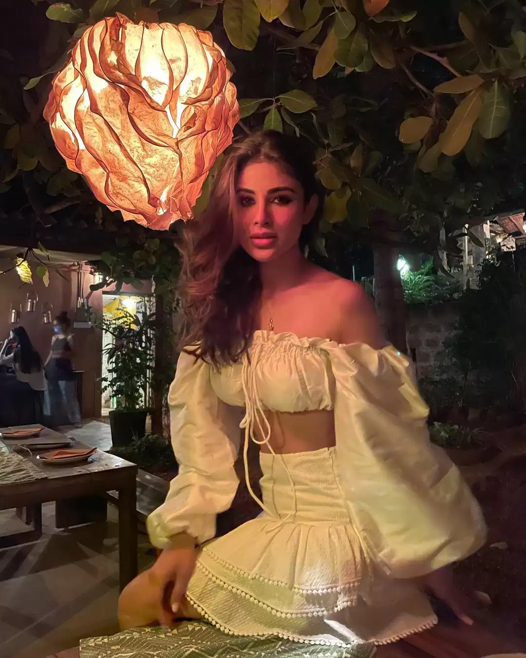 Mouni Roy की तस्वीरें इंटरनेट पर मचा रही है धमाल