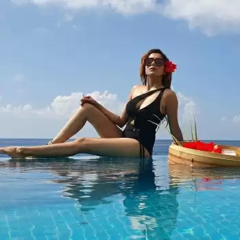 Tina Dutta का ये हॉट फोटोशूट मचा रहा है सोशल मीडिया में धमाल, देखे तस्वीरें