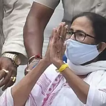 ममता बनर्जी ने मोदी से मांगी ऑक्सीजन और वैक्सीन
