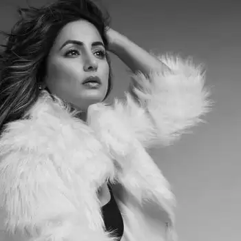 Hina Khan की इन तस्वीरों को देख हो जाएंगे फिदा, तस्वीरें खूब हो रही वायरल