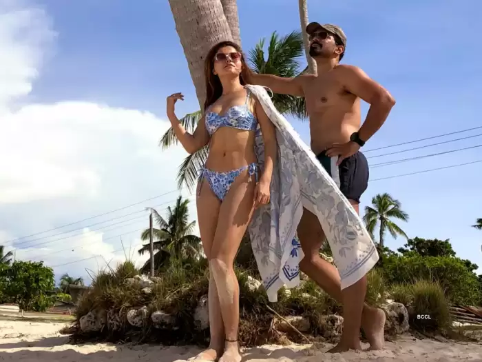 See Photos: टीवी की ये मशहूर अभिनेत्री Rubina Dilaik रियल लाइफ में है बेहद हॉट, तस्वीरें उड़ा देंगी होश