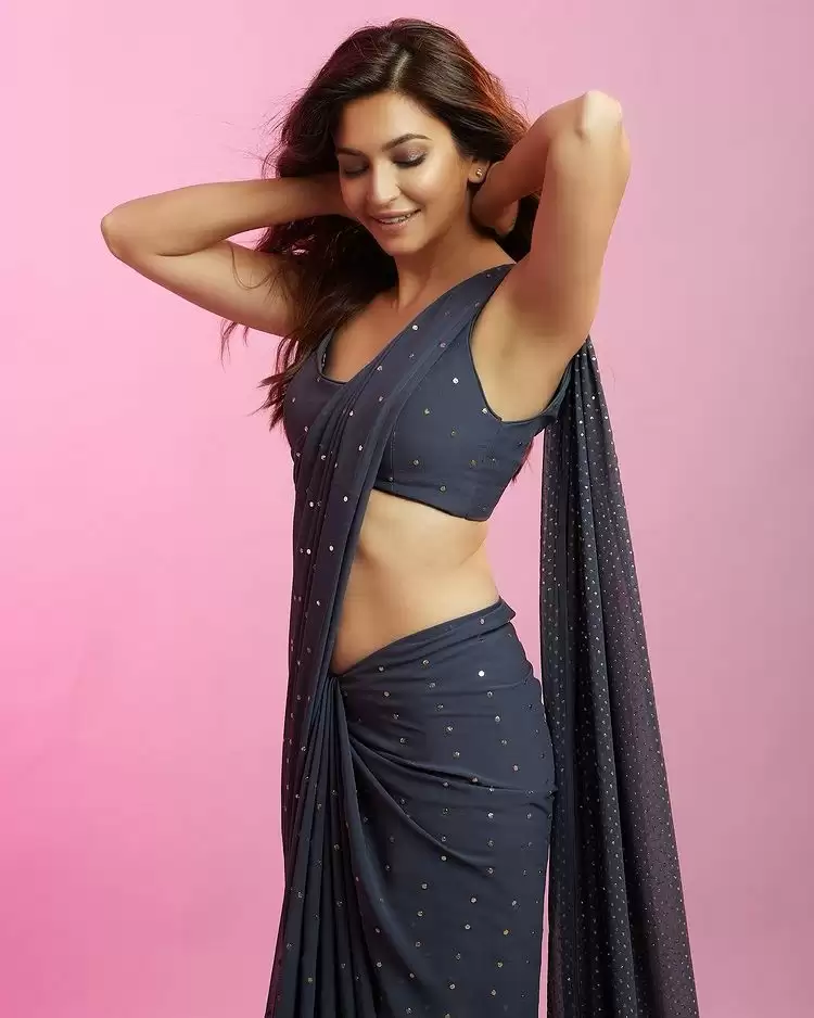Kriti Kharbanda का स्टाइल देख उड़ जाएंगे होश!!