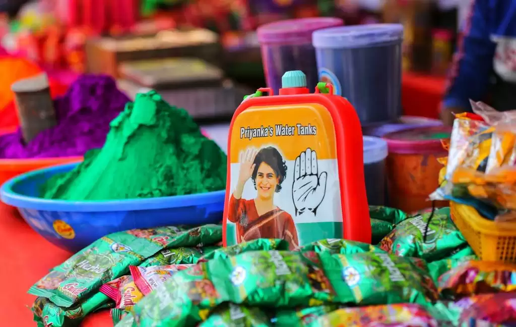 Holi Special 2022: रंग की जंग में मोदी जी और प्रियंका होंगे आमने सामने