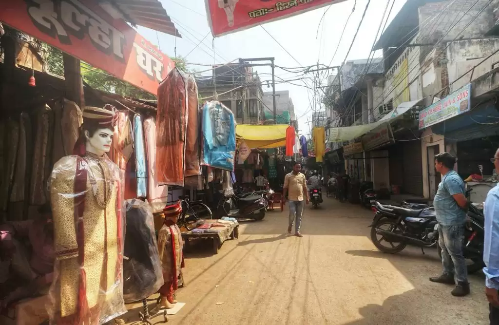 Lucknow Chowk Gali