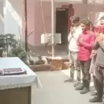 Saharanpur News: मां के साथ थाने पहुंचे चार कुख्यात शातिर,कोतवाल से हाथ जोड़कर बोले,नहीं करेंगे अपराध