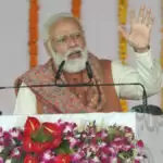 पीएम मोदी ने युवाओं को लुभाया, सपा पर चलाये तीर