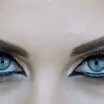 Makeup tips: आंखों को और आकर्षक और सुंदर लुक देने के लिए फॉलो करें ये खास टिप्स