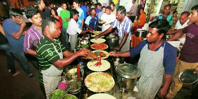 अगर आप फूडी है तो ये चटपटी गलियाँ आपके लिए बिलकुल परफेक्ट है