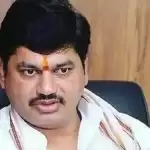 महाराष्ट्र के कैबिनेट मंत्री के खिलाफ रेप का आरोप लगाने वाली महिला ने शिकायत ली वापस