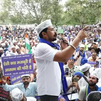लखनऊ: आंदोलित शिक्षक अभ्यर्थियों के साथ भीम आर्मी चीफ ने भी बुलंद की आवाज