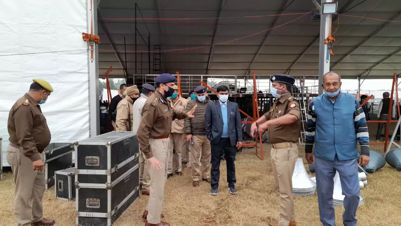 सीएम हुए नाराज तो अधिकारियों पर गिरेगी गाज