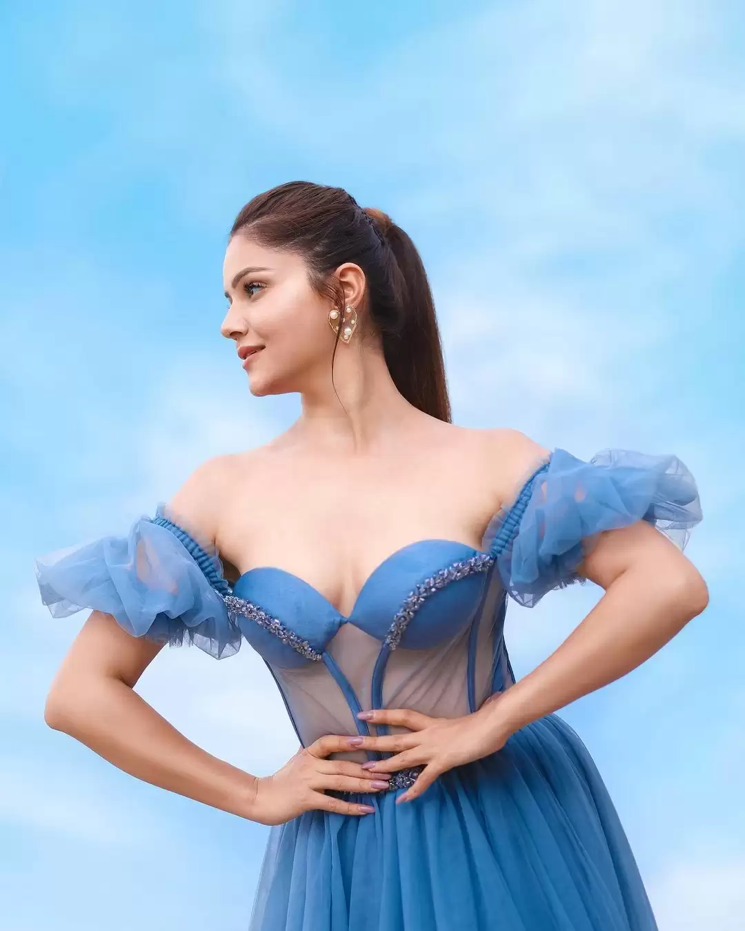 Rubina Dilaik ने भरपाया कहर, अदाएं देख उड़ जाएंगे होश