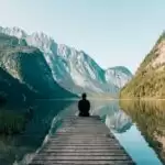 रिलैक्स होना चाहते है तो पहाड़ों में बसी इन जगहों की सैर करे
