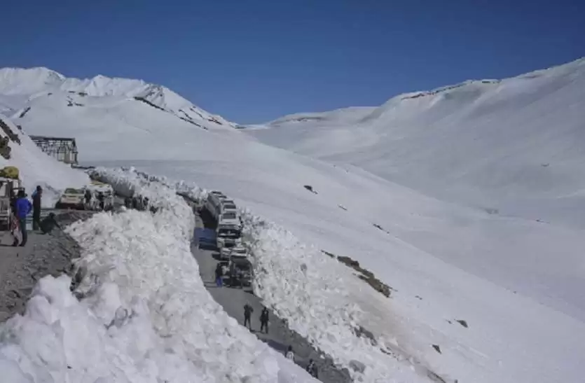 भारत की सबसे खतरनाक सड़कें, यहां ड्राइविंग करने में लगता है डर
